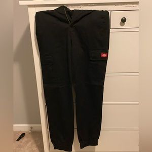 Dickie’s. Cargos, petite, medium